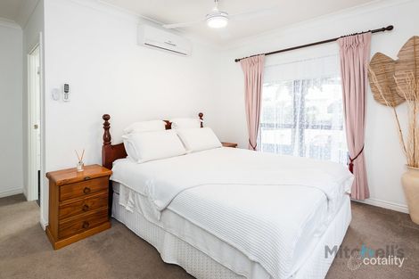 Property photo of 7010 Phoenix Palms Drive Hope Island QLD 4212