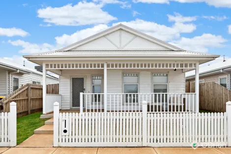Property photo of 37 Crowlands Circuit Eynesbury VIC 3338