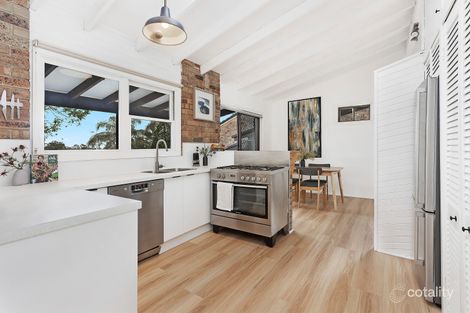 Property photo of 24 Glenora Road Yarrawarrah NSW 2233