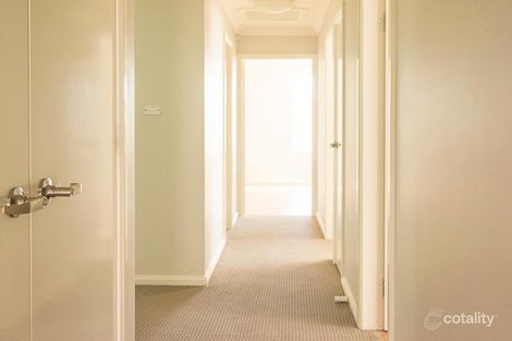 Property photo of 16 Australis Drive Ropes Crossing NSW 2760