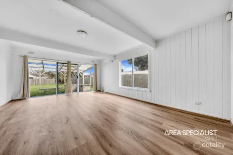 Property photo of 4 Longleaf Street Frankston North VIC 3200