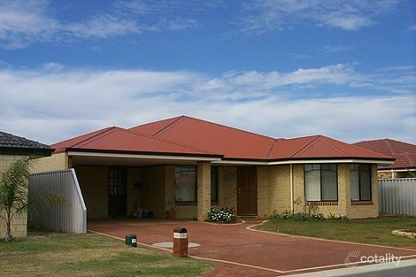 13 Nooyan Cl, South Guildford, WA 6055