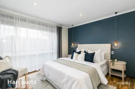 Property photo of 5 Pinto Place St Clair NSW 2759