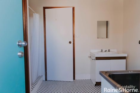 Property photo of 1/24 Bulolo Street Ashmont NSW 2650