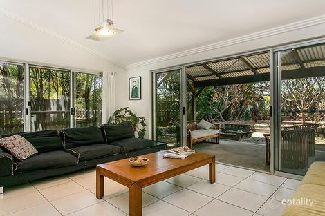 Property photo of 5 Dugun Court Ocean Shores NSW 2483