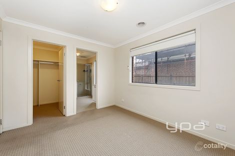Property photo of 15 Feodora Street Greenvale VIC 3059