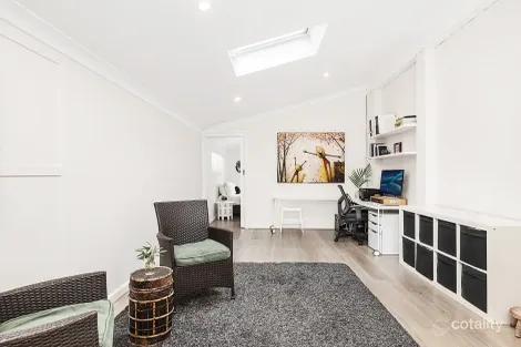 Property photo of 11 Windsor Parade North Narrabeen NSW 2101