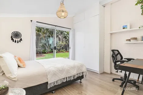 Property photo of 11 Windsor Parade North Narrabeen NSW 2101