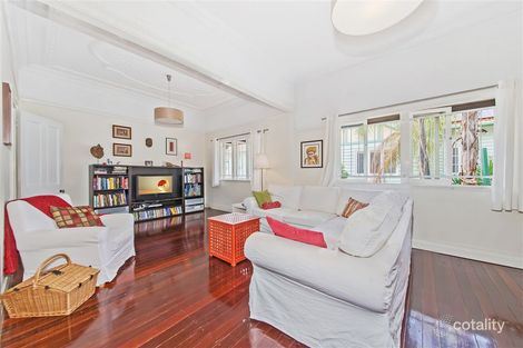Property photo of 370 Cavendish Road Coorparoo QLD 4151