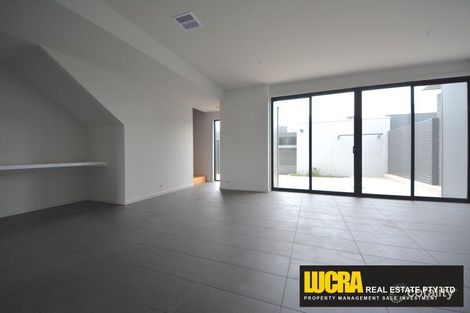 Property photo of 14 Alarah Boulevard Cranbourne West VIC 3977