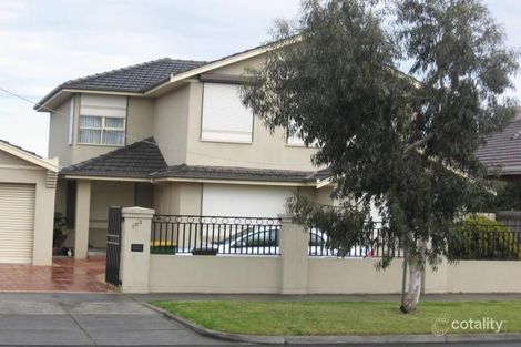 103 Mcfadzean Ave, Reservoir, VIC 3073