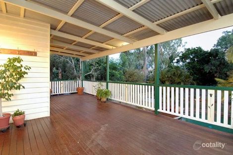 Property photo of 17 Rees Avenue Coorparoo QLD 4151