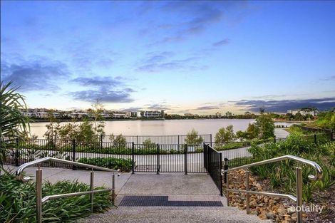 Property photo of 2117/397 Christine Avenue Varsity Lakes QLD 4227