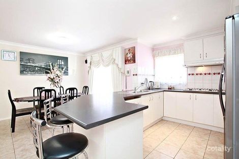 Property photo of 19 Marrowie Place Taylors Hill VIC 3037