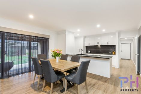 Property photo of 9 Keewong Drive Strathfieldsaye VIC 3551