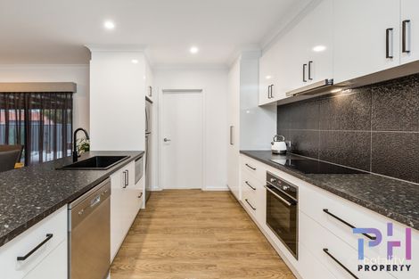 Property photo of 9 Keewong Drive Strathfieldsaye VIC 3551