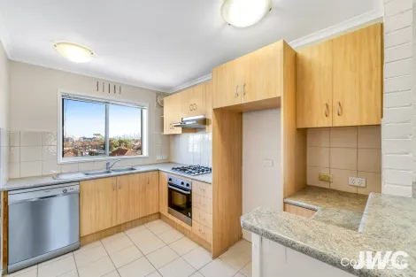 Property photo of 13/2-4 Ruabon Road Toorak VIC 3142