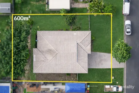 Property photo of 12 Armani Avenue Pimpama QLD 4209