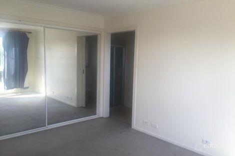 Property photo of 10 Newbury Street Werribee VIC 3030