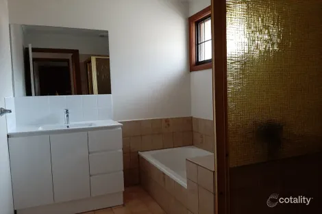 Property photo of 1/16 Myrtle Street Ivanhoe VIC 3079