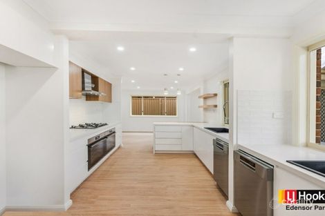 Property photo of 27 Ringarooma Circuit West Hoxton NSW 2171