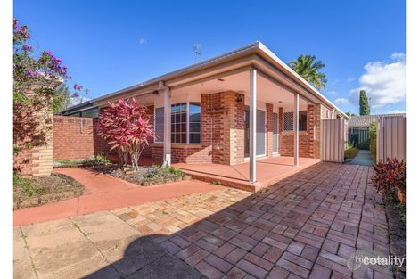 Property photo of 2/68 Brown Street Labrador QLD 4215