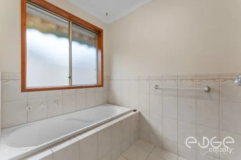 Property photo of 21 Arcadia Drive Smithfield SA 5114