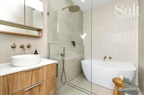 Property photo of 16 Clayton Crescent Kotara NSW 2289