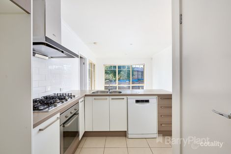 Property photo of 2/3 Sunline Avenue Noble Park North VIC 3174