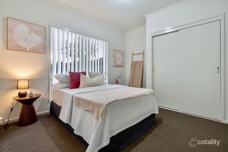 Property photo of 12 Herryls Lane Craigieburn VIC 3064