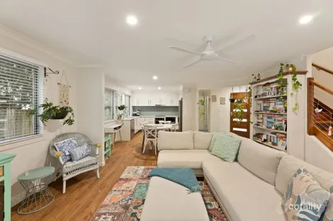 Property photo of 2/31 Waratah Avenue Carina QLD 4152