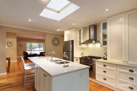 Property photo of 11 Dega Avenue Bentleigh East VIC 3165