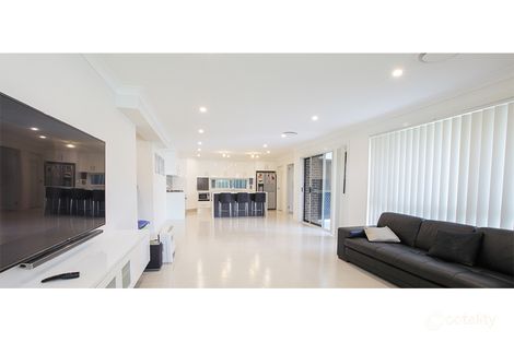Property photo of 2 Polya Place Horningsea Park NSW 2171