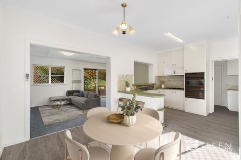Property photo of 22 Hewitt Avenue Kennington VIC 3550
