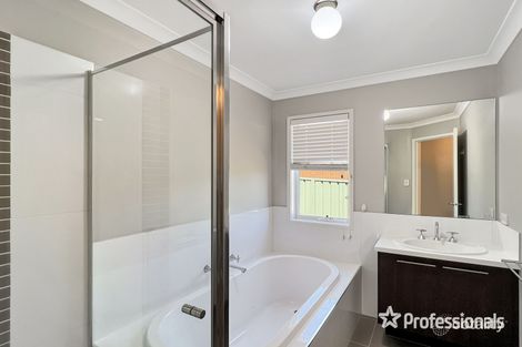 Property photo of 12 Paperbark Drive Forest Hill NSW 2651