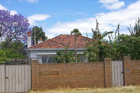 33 Bradford St, Menora, WA 6050