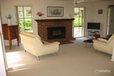 Property photo of 10 Doran Road Bunyip VIC 3815