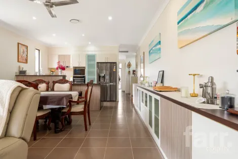 Property photo of 299 Napper Road Arundel QLD 4214