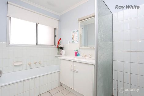 Property photo of 15 Bartlett Crescent Hoppers Crossing VIC 3029