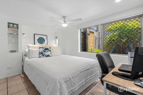 Property photo of 9 Silex Street Mansfield QLD 4122