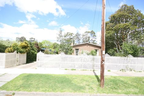 Property photo of 3 Patern Street Highton VIC 3216