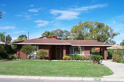 12 Rushbrook Way, Thornlie, WA 6108