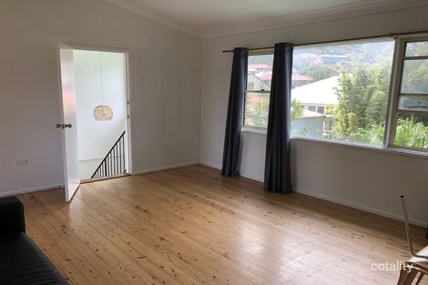 Property photo of 2/4 Hamilton Road Thirroul NSW 2515
