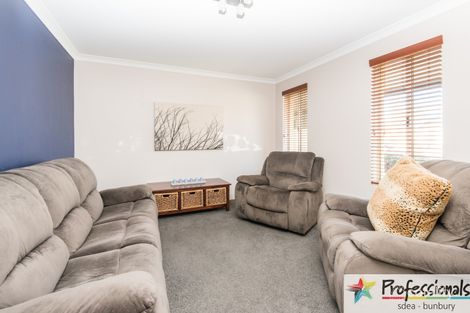 Property photo of 110 Leschenault Parade Australind WA 6233