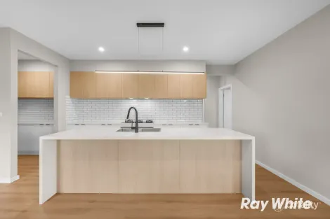 Property photo of 2 Heaton Road Donnybrook VIC 3064