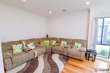 Property photo of 1/32 Millswyn Avenue Hampton Park VIC 3976