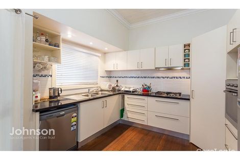 Property photo of 115 Pine Street Wynnum QLD 4178