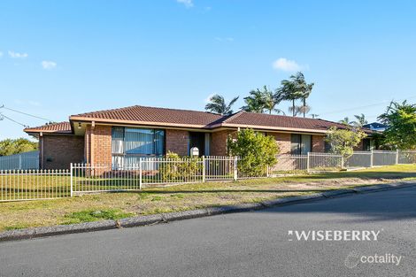 Property photo of 2 Casurina Close Lake Haven NSW 2263