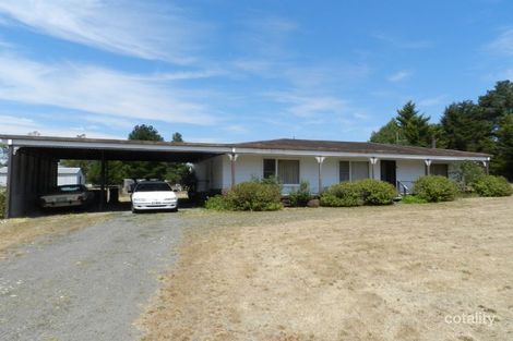 1138 Sebastopol-Smythesdale Rd, Ross Creek, VIC 3351