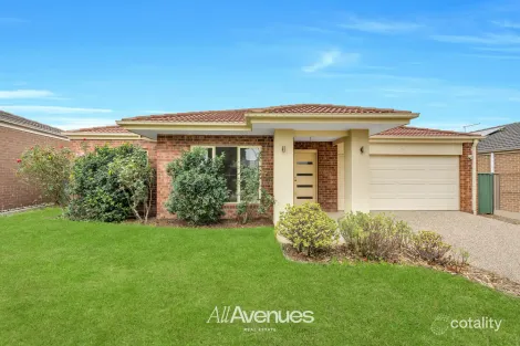 6 Jefferson Ave, Cranbourne North, VIC 3977